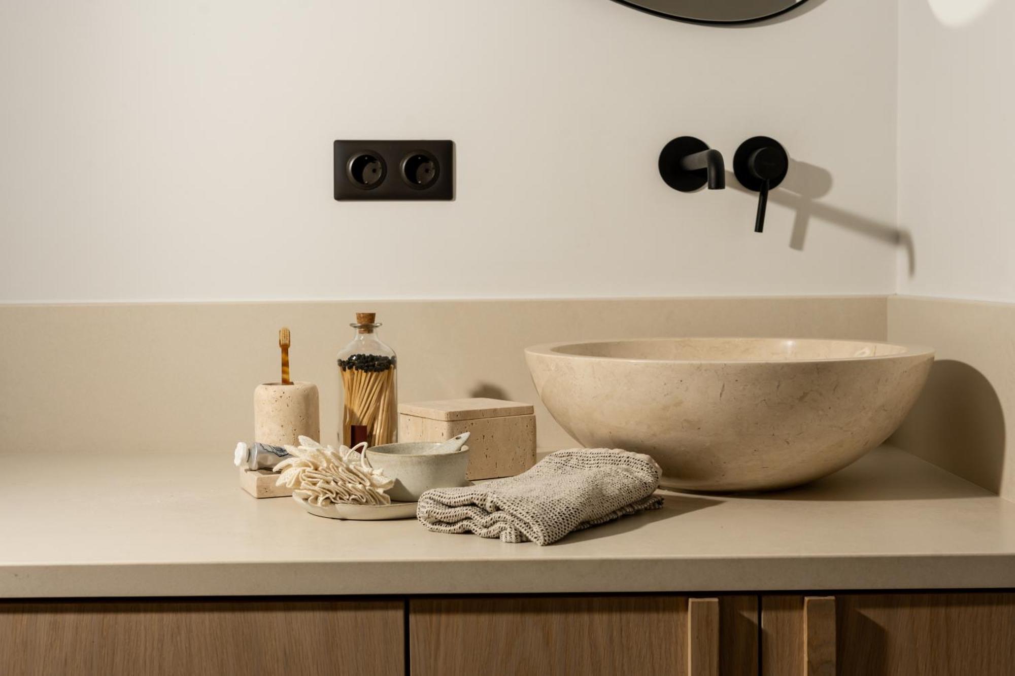 Cortiletto Timeless Suites 罗希姆诺 外观 照片